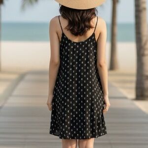 Boho spaghetti strap slip on dress. Breathable. Med.